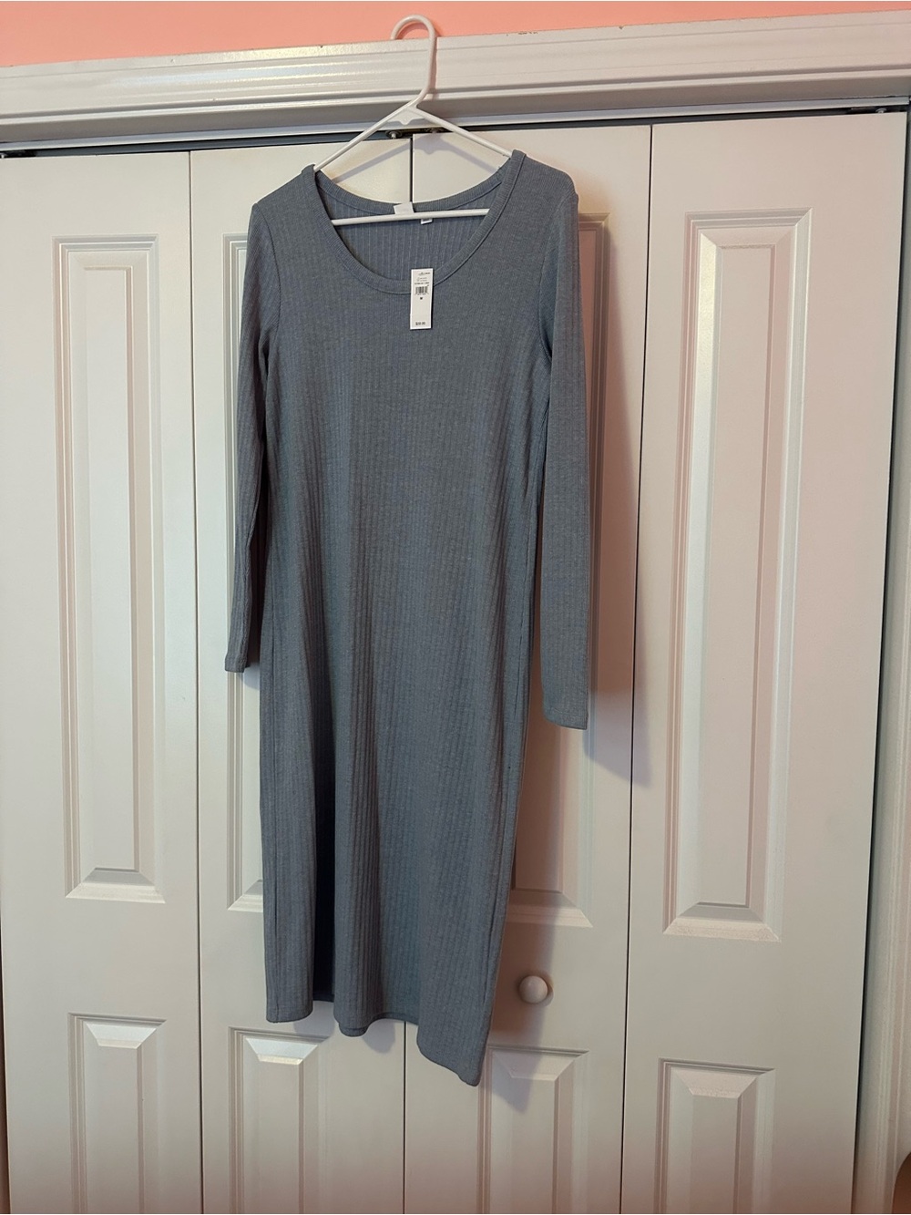 GAP Long Sleeve Ribbed Midi Dress in Heather Gray